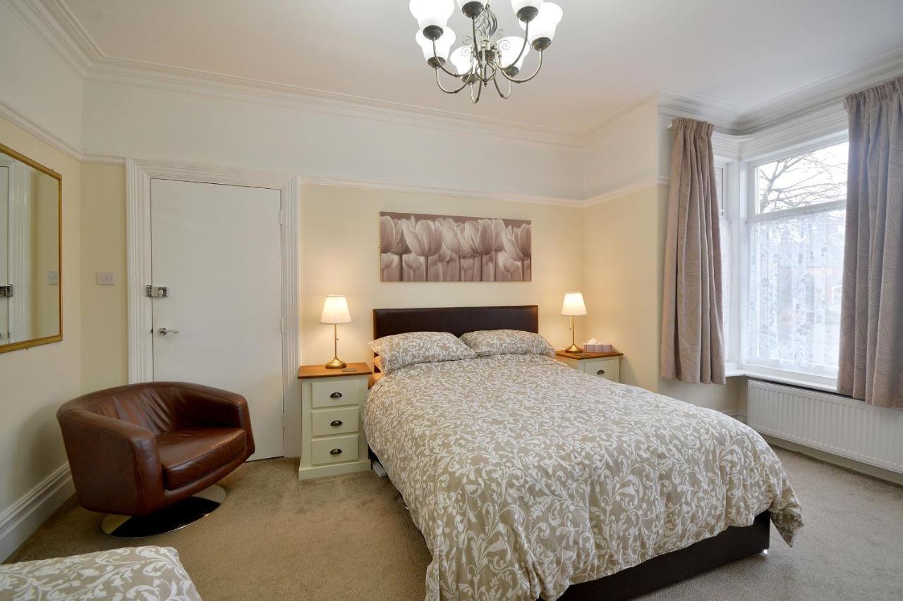 Spacious Modern Ground Floor Apartment, For Up To 6 Guests 스카버러 외부 사진