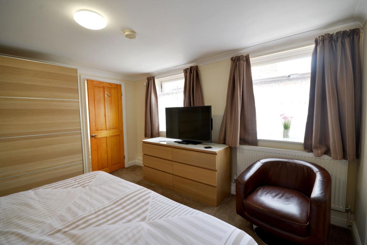 Spacious Modern Ground Floor Apartment, For Up To 6 Guests 스카버러 외부 사진